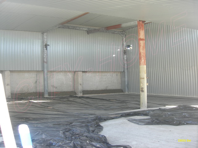Заливка бетонной смеси , пол на складе